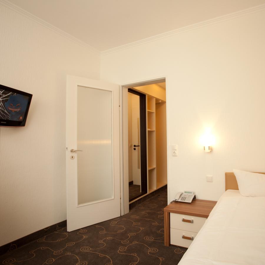 Hotel Jung エッセン エクステリア 写真